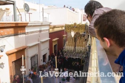 Procesión de la Hermandad y Cofradía de Nazarenos de Nuestro Padre Jesús de la Sentencia y María Santísima de la Esperanza Macarena en