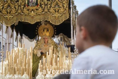 Procesión de la Hermandad y Cofradía de Nazarenos de Nuestro Padre Jesús de la Sentencia y María Santísima de la Esperanza Macarena en