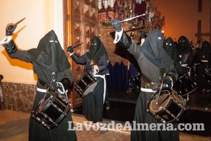 Procesión de la Hermandad Juvenil del Santo Cristo del Perdón Vía-Crucis Penitencial de Silencio. Martes Santo de la Semana Santa de Alme