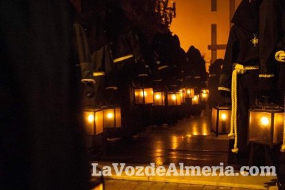 Procesión de la Hermandad Juvenil del Santo Cristo del Perdón Vía-Crucis Penitencial de Silencio. Martes Santo de la Semana Santa de Alme