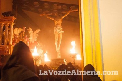 Procesión de la Hermandad Juvenil del Santo Cristo del Perdón Vía-Crucis Penitencial de Silencio. Martes Santo de la Semana Santa de Alme