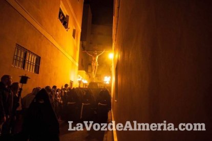 Procesión de la Hermandad Juvenil del Santo Cristo del Perdón Vía-Crucis Penitencial de Silencio. Martes Santo de la Semana Santa de Alme