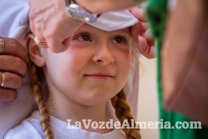 Procesión de la Real e Ilustre Confeccionista y Universitaria Hermandad de Nazarenos de Nuestro Padre Jesús de la Oración en el Huerto y