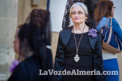 Procesión de la Real e Ilustre Confeccionista y Universitaria Hermandad de Nazarenos de Nuestro Padre Jesús de la Oración en el Huerto y
