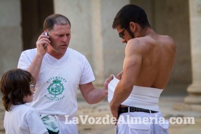 Procesión de la Real e Ilustre Confeccionista y Universitaria Hermandad de Nazarenos de Nuestro Padre Jesús de la Oración en el Huerto y