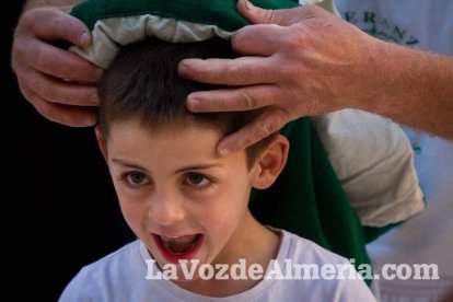 Procesión de la Real e Ilustre Confeccionista y Universitaria Hermandad de Nazarenos de Nuestro Padre Jesús de la Oración en el Huerto y