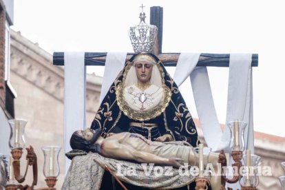 Procesión de la Real e Ilustre Congregación - Hermandad del Santísimo Cristo de la Buena Muerte y Nuestra Señora de las Angustias. Jueve