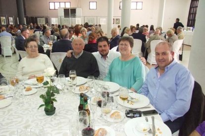 El Salón Social alhameño ha acogido el acto, con presencia de destacadas personalidades