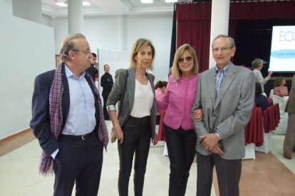 El Salón Social alhameño ha acogido el acto, con presencia de destacadas personalidades