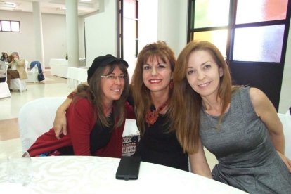 El Salón Social alhameño ha acogido el acto, con presencia de destacadas personalidades