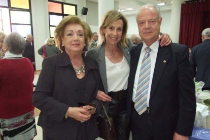 El Salón Social alhameño ha acogido el acto, con presencia de destacadas personalidades