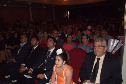 Los hermanos Manuel y Ángel López Jerez rememoran su Romería entre rezos y cánticos. Fotos: JA BARRIOS
