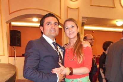 Los hermanos Manuel y Ángel López Jerez rememoran su Romería entre rezos y cánticos. Fotos: JA BARRIOS