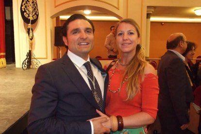 Los hermanos Manuel y Ángel López Jerez rememoran su Romería entre rezos y cánticos. Fotos: JA BARRIOS