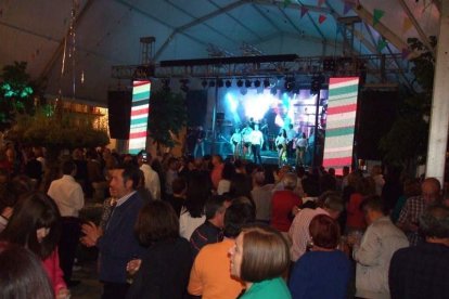 Los abruceneros celebran las fiestas de su Patrón, San José