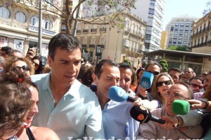 El secretario general del PSOE, Pedro Sánchez, respalda la candidatura de Juan Carlos Pérez Navas en Almería.