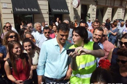 El secretario general del PSOE, Pedro Sánchez, respalda la candidatura de Juan Carlos Pérez Navas en Almería.