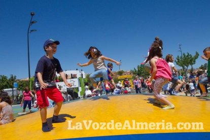 Gran fiesta con motivo del Día de la Familia en el Parque de las Familias de la capital.