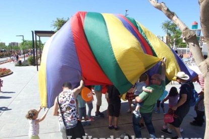 Gran fiesta con motivo del Día de la Familia en el Parque de las Familias de la capital.