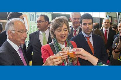 Inauguración de la feria agrícola Infoagro Exhibition con la presencia del consejero de la Junta de Andalucía, José Sánchez Maldonado.