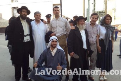 Rodaje de la producción alemana Der General en la Plaza de la Catedral, Plaza Emilio Cazard y la Escuela de Artes.