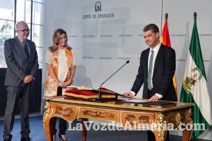 Carmelo Rodríguez toma posesión como nuevo rector de la Universidad de Almería.