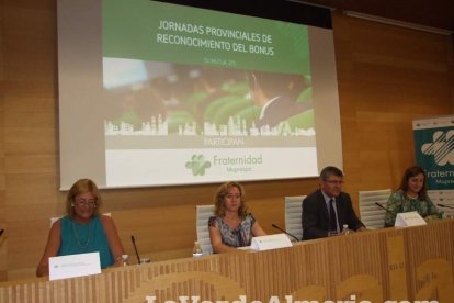 Entrega de la primera edición de los Premios Fraternidad Muprespa en la Casa de las Mariposas de Almería. Fotos: Juan Antonio Barrios.