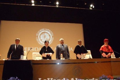 Investidura de Carmelo Rodríguez Torreblanca como rector de la Universidad de Almería. Fotos: J.A. Barrios.