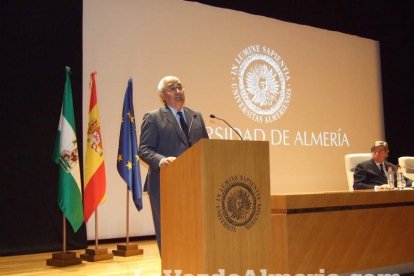 Investidura de Carmelo Rodríguez Torreblanca como rector de la Universidad de Almería. Fotos: J.A. Barrios.