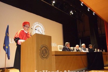 Investidura de Carmelo Rodríguez Torreblanca como rector de la Universidad de Almería. Fotos: J.A. Barrios.