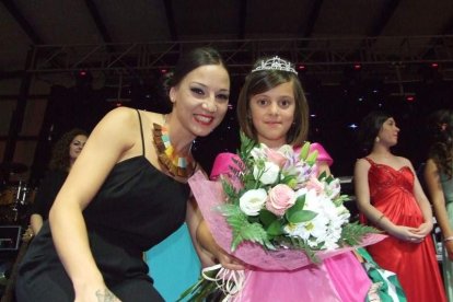 El Pabellón Ferial ha acogido la apertura de las fiestas con la lectura del Pregón pronunciado por el alcalde. Fotos: JA BARRIOS