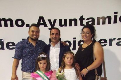 El Pabellón Ferial ha acogido la apertura de las fiestas con la lectura del Pregón pronunciado por el alcalde. Fotos: JA BARRIOS