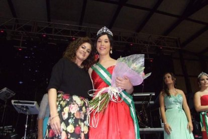 El Pabellón Ferial ha acogido la apertura de las fiestas con la lectura del Pregón pronunciado por el alcalde. Fotos: JA BARRIOS