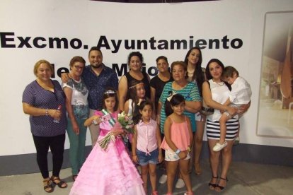 El Pabellón Ferial ha acogido la apertura de las fiestas con la lectura del Pregón pronunciado por el alcalde. Fotos: JA BARRIOS