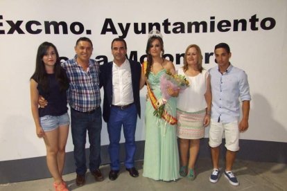 El Pabellón Ferial ha acogido la apertura de las fiestas con la lectura del Pregón pronunciado por el alcalde. Fotos: JA BARRIOS