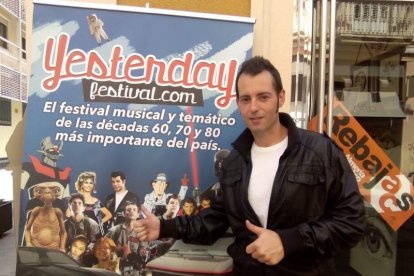 La Plaza Vieja de Almería acogerá el sábado 8 de agosto un festival musical y temático que rinde homenaje a los años 60, 70 y 80