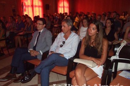 Inaugurado el Curso que organiza el Colegio de Dentistas y la UAL