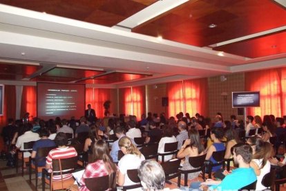 Inaugurado el Curso que organiza el Colegio de Dentistas y la UAL