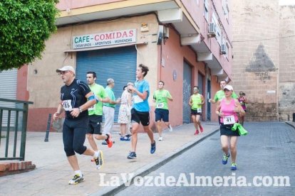 Mil solidarios corren para luchar contra el cáncer