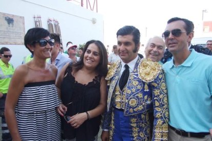 La Plaza de Toros de Roquetas de Mar registró una espectacular entrada en su segundo día y con un gran ambiente en los tendidos. FOTOS: J