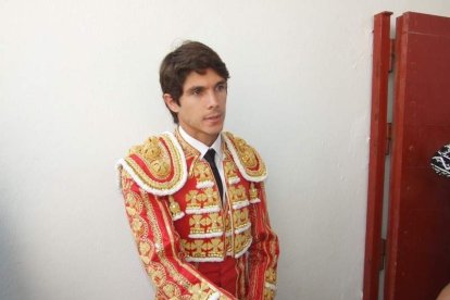 La Plaza de Toros de Roquetas de Mar registró una espectacular entrada en su segundo día y con un gran ambiente en los tendidos. FOTOS: J