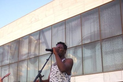 La Feria Comercial, Gastronómica y Turística de El Toyo abre  sus puertas. Los stands de gastrobares y Feria de la Cerveza se encuentran e