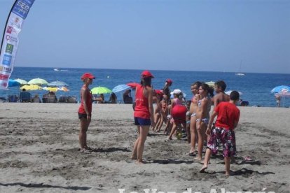 Avalancha de premios y regalos en el cuarto día playero frente a La Barca