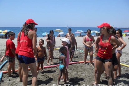 Avalancha de premios y regalos en el cuarto día playero frente a La Barca