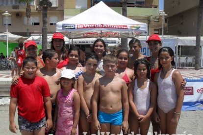 Avalancha de premios y regalos en el cuarto día playero frente a La Barca