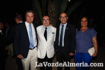 Más de 400 personas llenaron el Palmeral de Vera en los VI Premios del Levante Almeriense