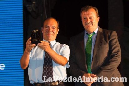 Más de 400 personas llenaron el Palmeral de Vera en los VI Premios del Levante Almeriense
