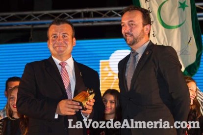 Más de 400 personas llenaron el Palmeral de Vera en los VI Premios del Levante Almeriense
