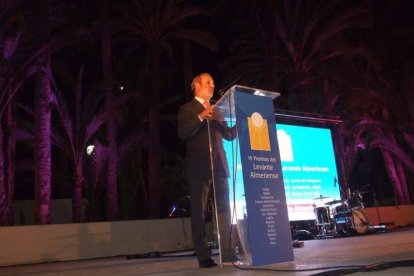 Más de 400 personas llenaron el Palmeral de Vera en los VI Premios del Levante Almeriense