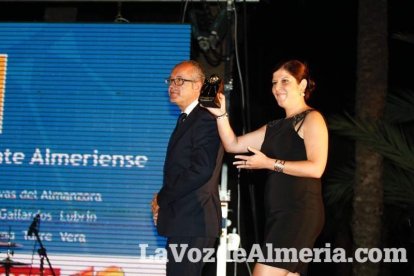 Más de 400 personas llenaron el Palmeral de Vera en los VI Premios del Levante Almeriense